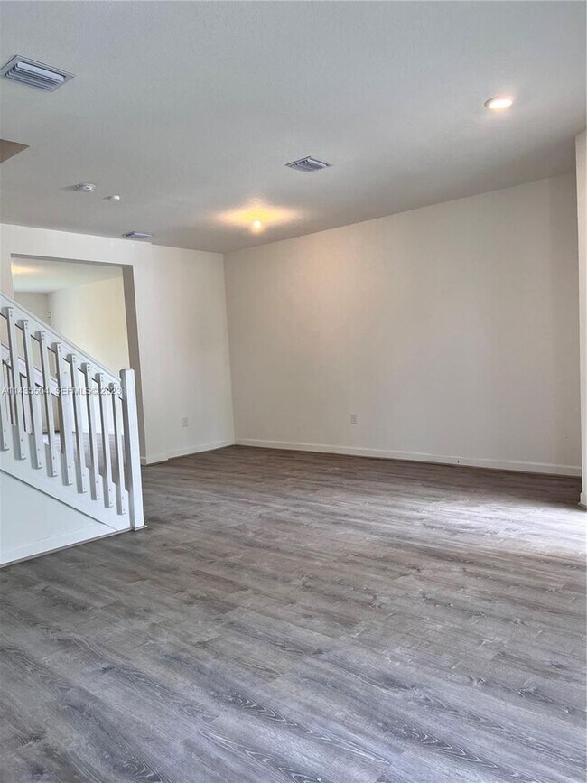 Building Photo - NEW CONSTRUCTION!!!! AMAIZING LOCATION!!!