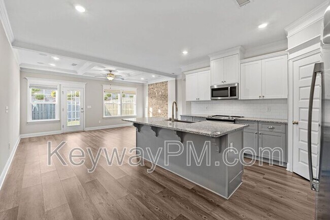 Building Photo - 124 Canton Park Ave