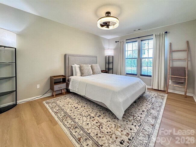 Building Photo - 19901 Henderson Rd