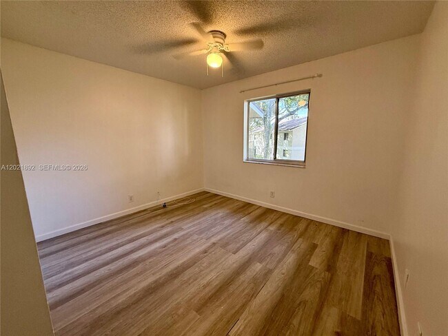 Building Photo - 110 Gardens Dr