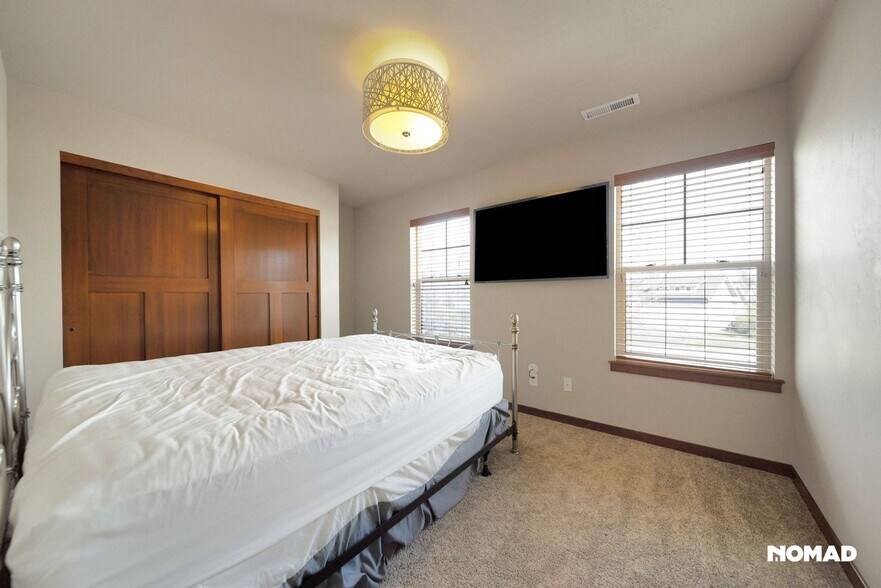 Building Photo - 4554 W Riverway Pl