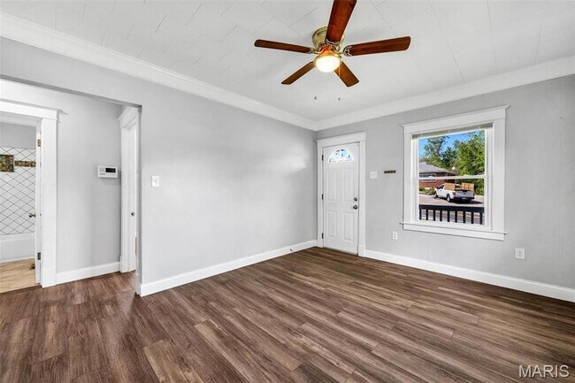 Building Photo - 330 Chambers Rd