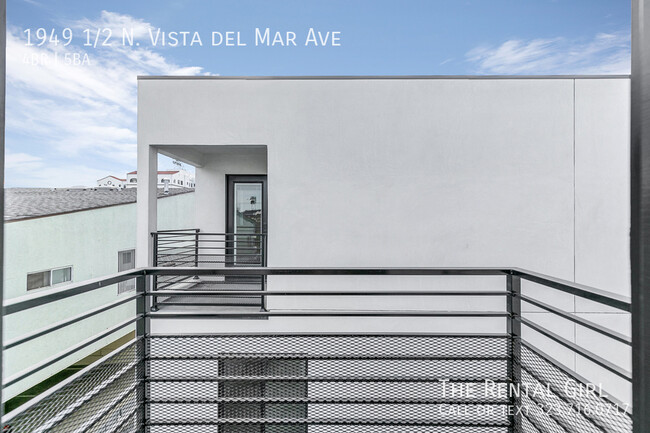 Building Photo - 1949 1/2 N. Vista del Mar Ave-