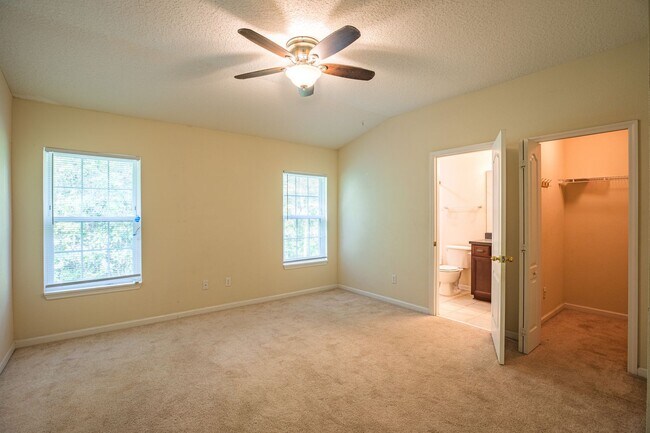 Building Photo - 1777 Biscayne Bay Cir
