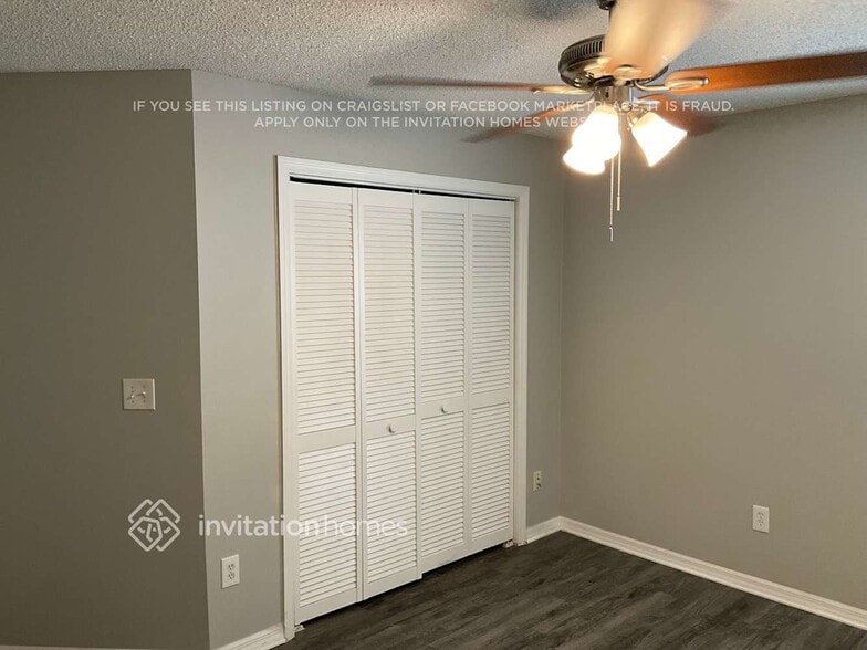 Building Photo - 826 Walsingham Way