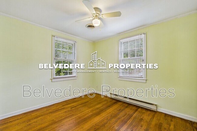 Building Photo - 1003 Cleburne St