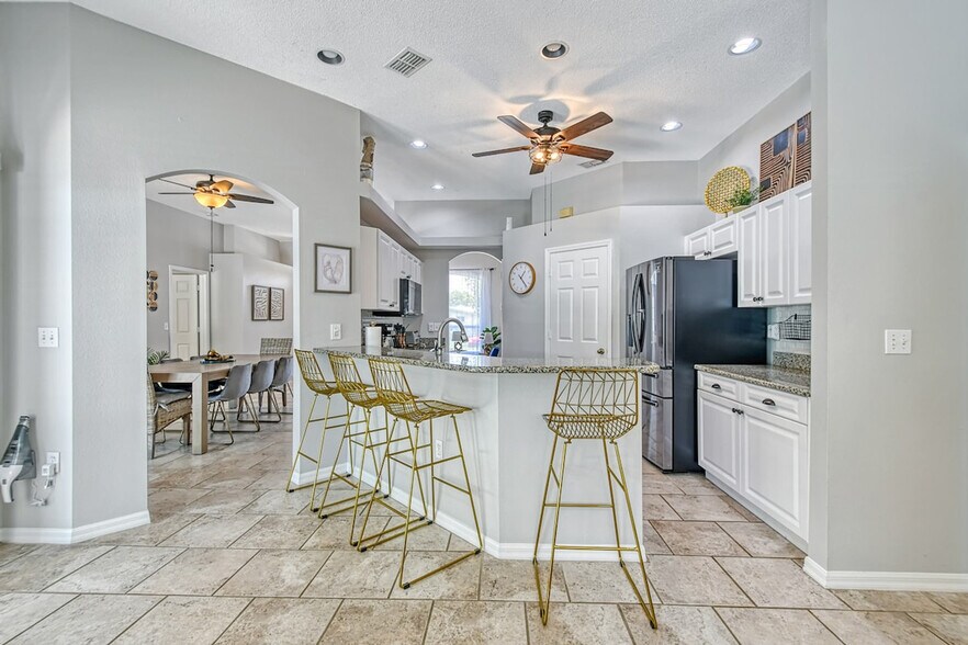 Building Photo - 7212 Hagen Ln