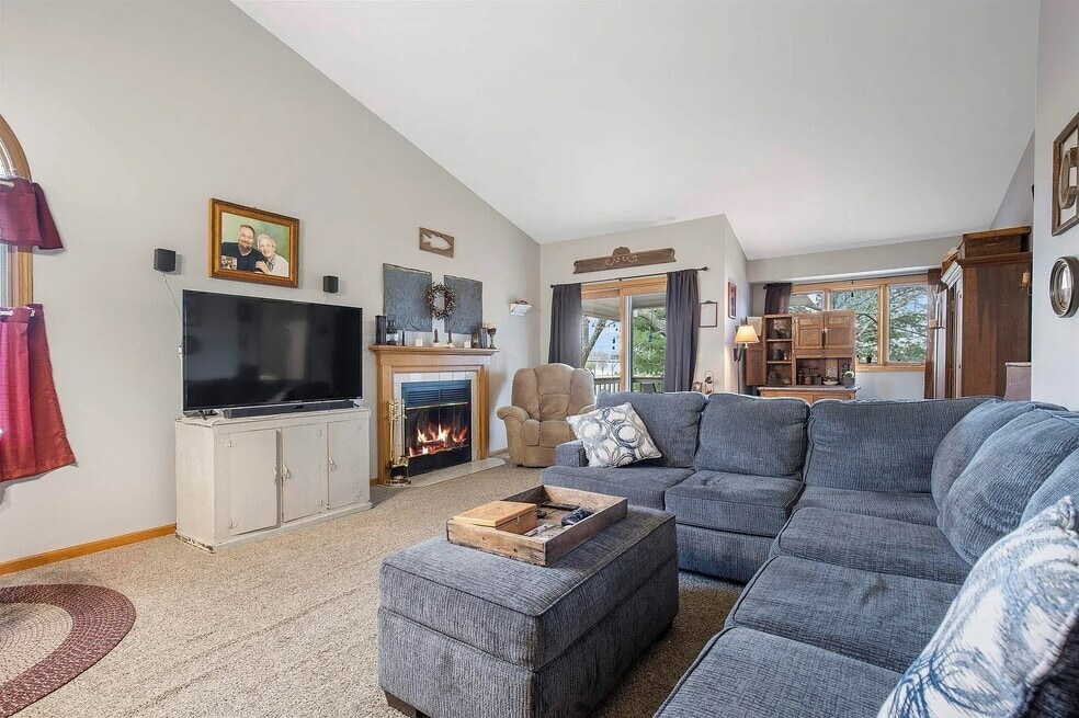 Building Photo - 6043 Boxwood Dr