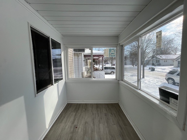 Building Photo - 934 W Garfield Ave