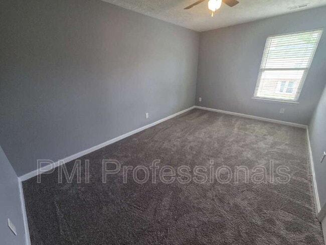 Building Photo - 1214 Timber Creek Dr