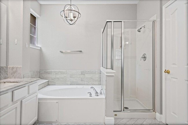 Building Photo - 6925 Larue Belle Cove