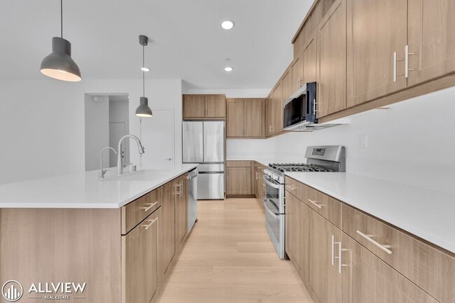 Building Photo - Bright 4-Bed, 2.5-Bath Home in Fallbrook’s Citro Community