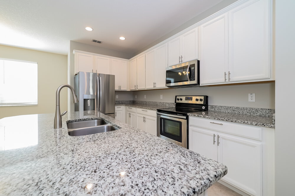 Building Photo - 1392 Merion Dr
