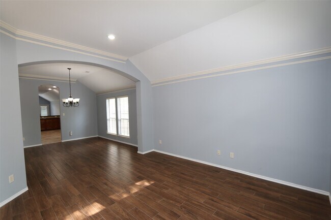 Building Photo - 11031 Anilu Dr