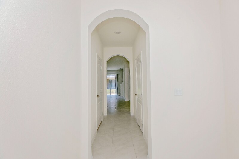 Building Photo - 1280 Yellow Finch Dr