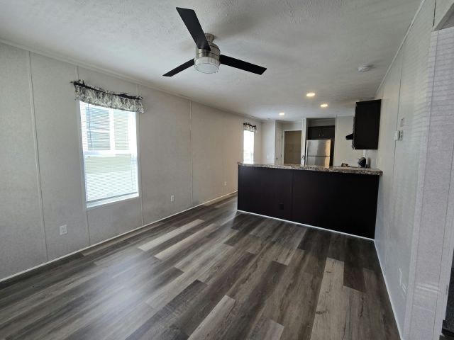 Building Photo - 231 Cardinal Ln