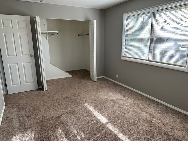 Building Photo - 710 Whitesail Dr