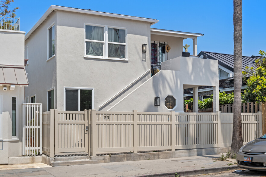Building Photo - 23 Rose Ave