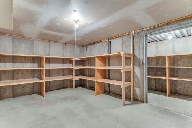 Building Photo - 1468 Flint Meadow Dr