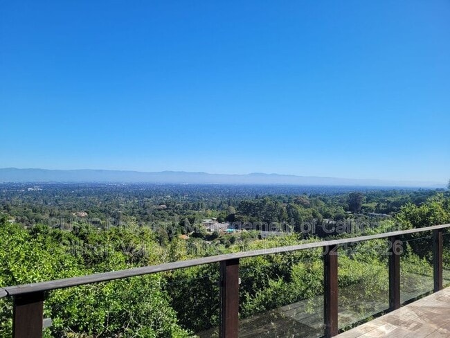 Building Photo - 24791 Northcrest Ln