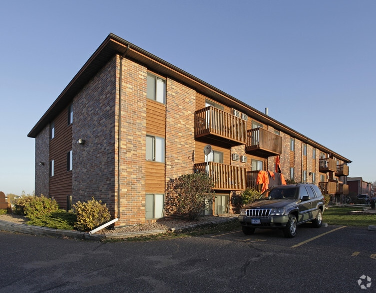 Hunters Ridge 1420 2nd Ave N Sauk Rapids MN 56379 Apartment Finder