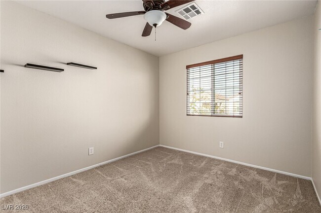 Building Photo - 9207 Onesto Ave