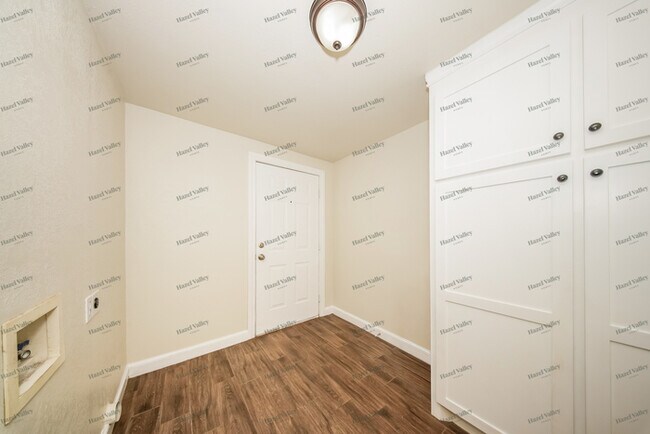 Building Photo - 2341 NW 33rd St