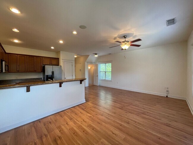 Building Photo - PRE-LEASING FOR AUGUST 2026!