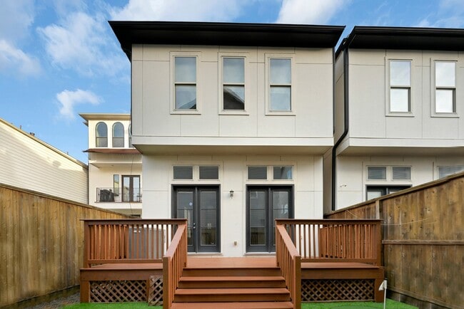 Building Photo - 5731 Kiam St