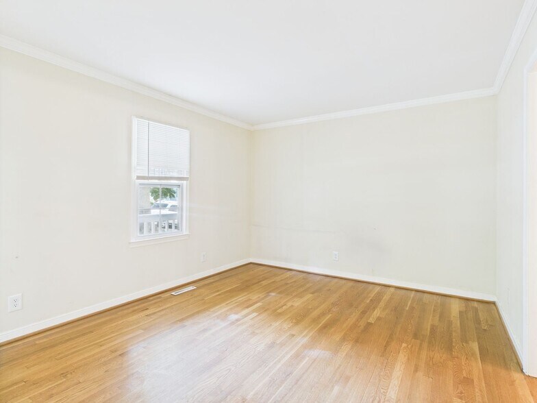 Building Photo - 9106 Barnwell Cir