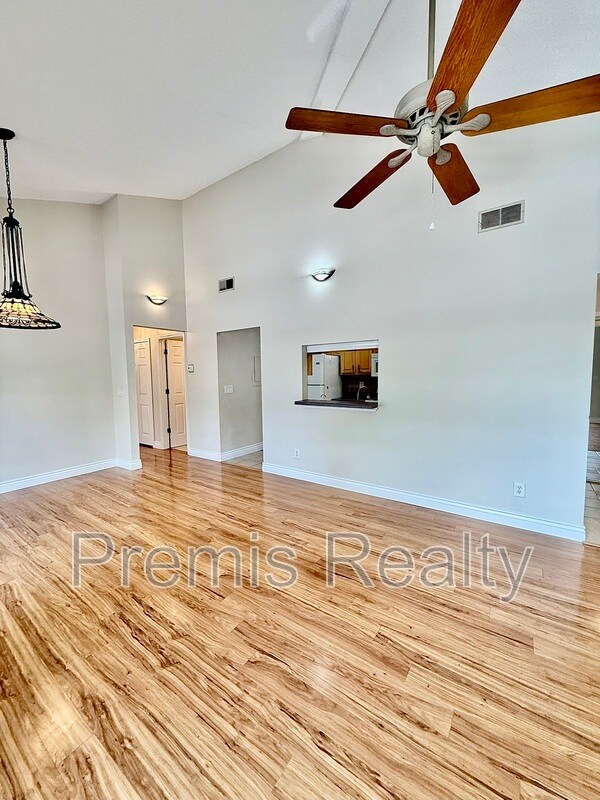 Building Photo - 2941 Bough Ave