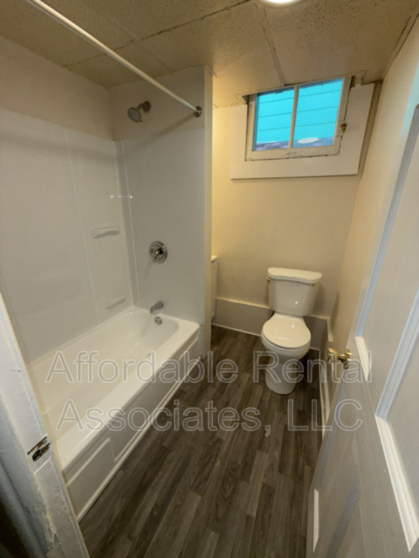 Building Photo - 2338 W Becher St