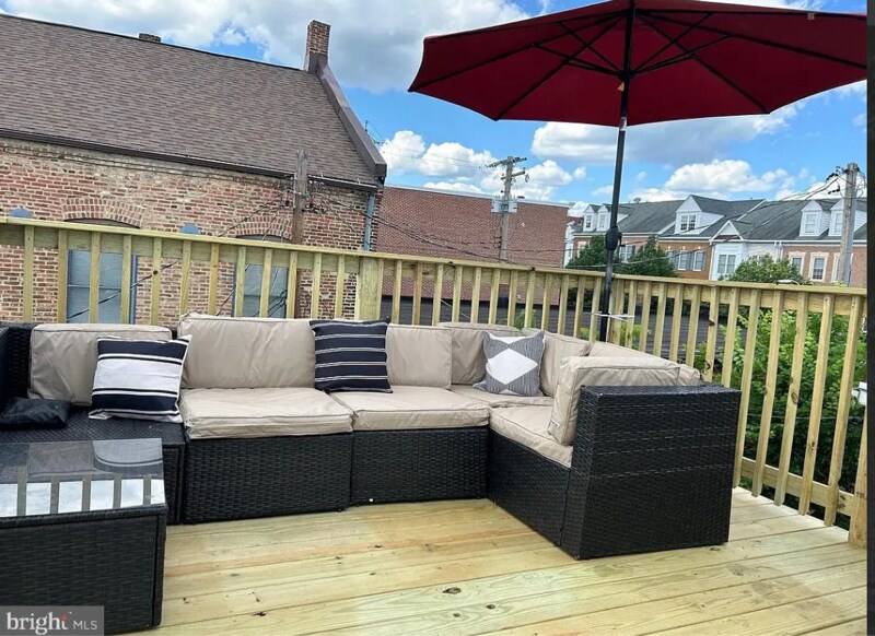 Building Photo - 930 Washington Blvd