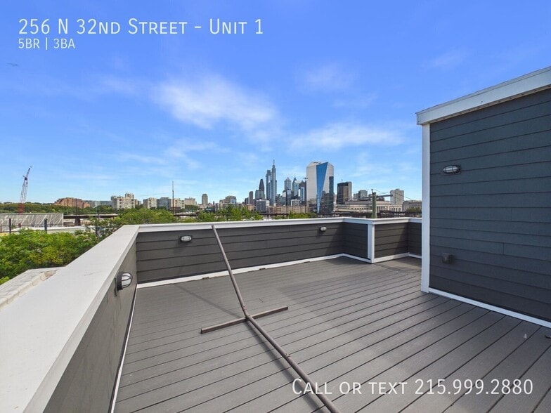 Building Photo - 256 N 32nd St