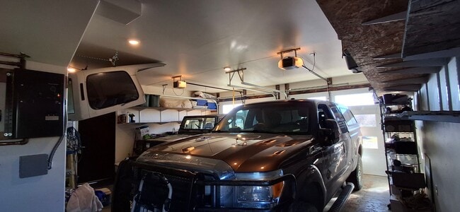 Building Photo - Winter Rental