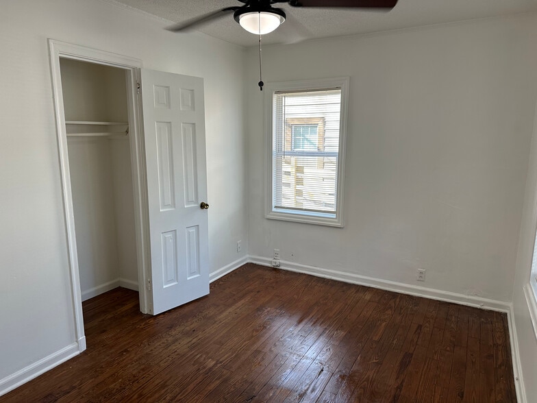 Building Photo - 1272 Lyle Pl NW