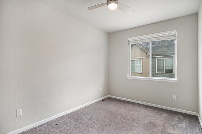Building Photo - Stunningly Updated 3-Bedroom, 2-Bathroom T...