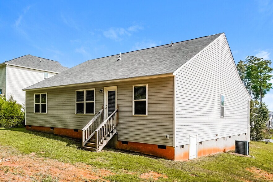 Building Photo - 9 Badger Pass Dr