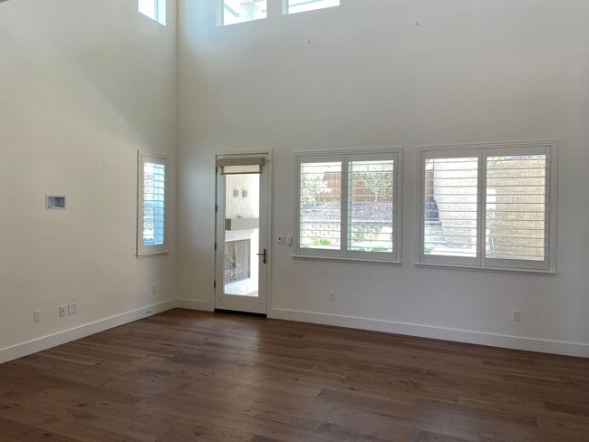 Building Photo - 5011 Murieta Pl