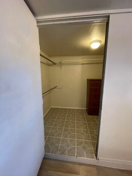 Building Photo - 74 Brockbank Pl