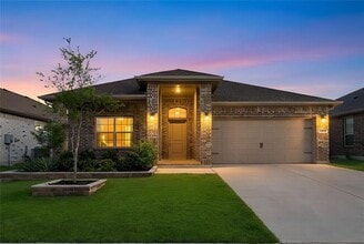 Building Photo - 2212 Gill Star Dr