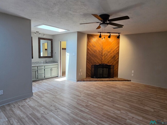 Building Photo - 2125 Circlewood Pl