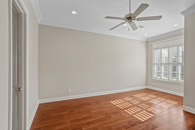 Building Photo - 5807 Willow Breeze Dr