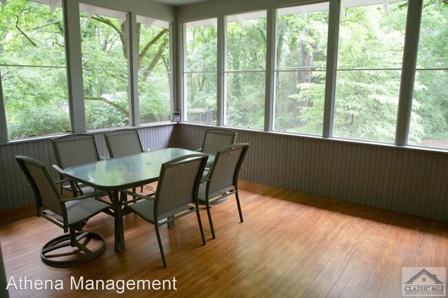 Building Photo - 3 br, 2 bath House - 210 HILLSIDE STREET