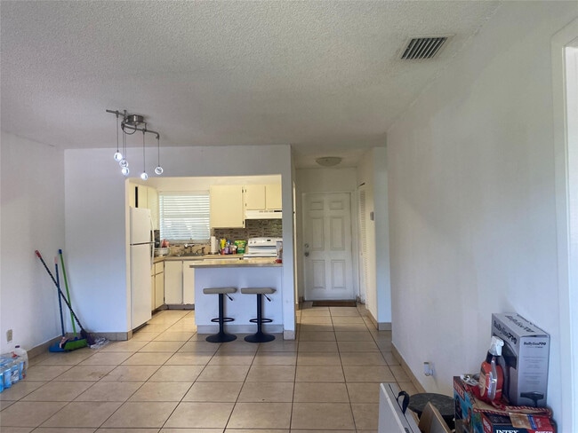 Building Photo - 6800 Nova Dr