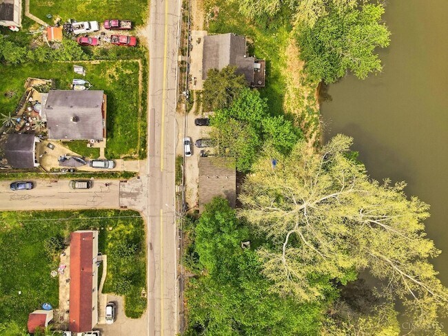 Building Photo - 5067 E Miami River Rd