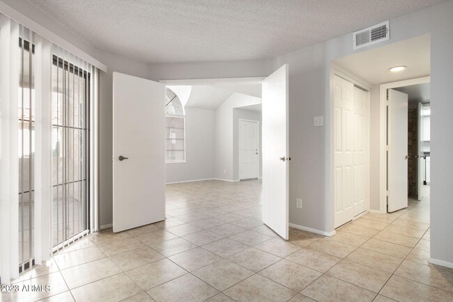Building Photo - 4545 N 67th Ave