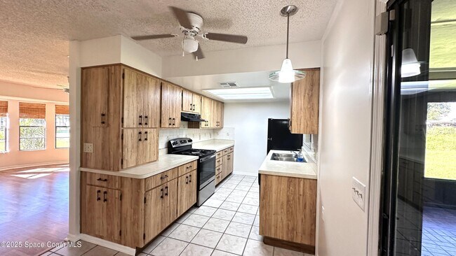 Building Photo - 3807 Jupiter Blvd SE