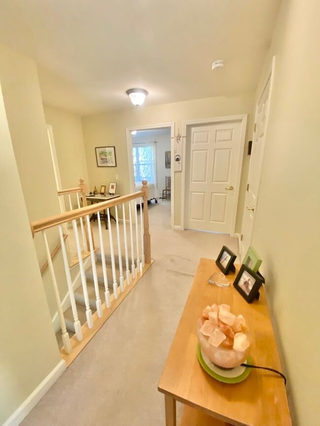 Building Photo - Furnished 2 or 3 bedroom condo Essex Junction SHORT TERM LEASE