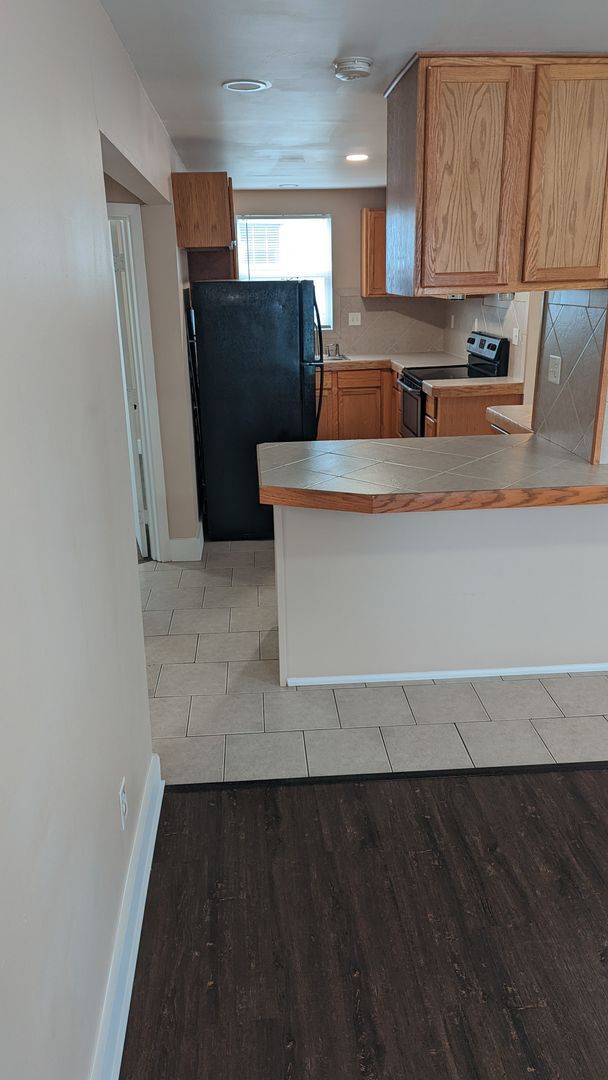 Building Photo - Spacious 2-Bedroom Home Available NOW!
